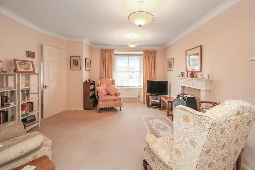 Hell Wath Grove, Ripon 4 bed detached house for sale £380,000