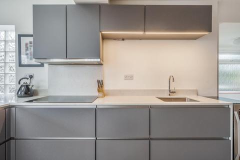 2 bedroom semi-detached house for sale - Spen Lane, West Park, LS16 6HL