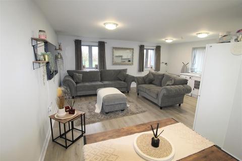 21 Baird Way, Minster On Sea, Sheerness, ME12 3UG