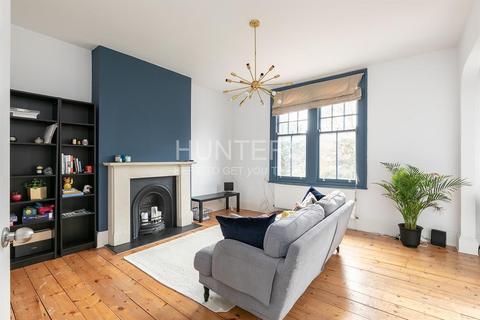 Flat 3, 30 Exeter Road, London, NW2 4SG
