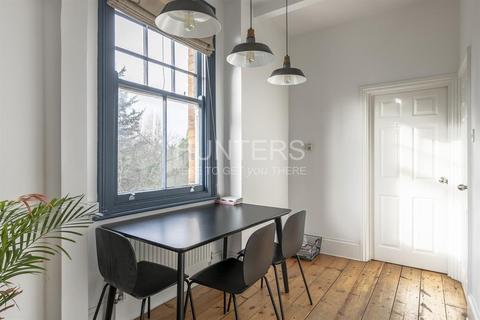 Flat 3, 30 Exeter Road, London, NW2 4SG