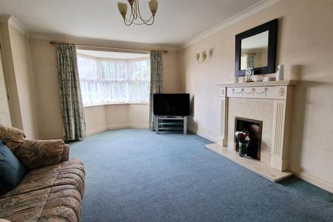 4 bedroom detached house for sale - Woodcote Way, Littleover, Derby