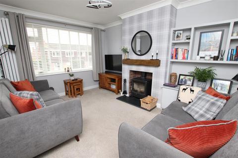 5 Swallowfield Road, Exeter, EX2 6JD