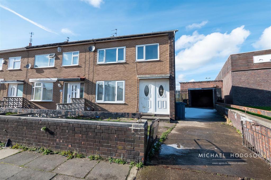 Rutherglen Road, Redhouse, Sunderland 3 bed semidetached house £85,000