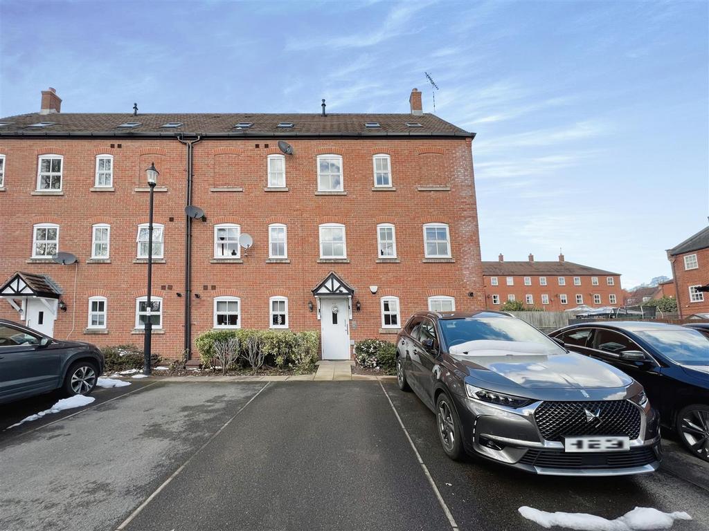Nether Hall Avenue, Great Barr, Birmingham 1 bed duplex for sale £70,000