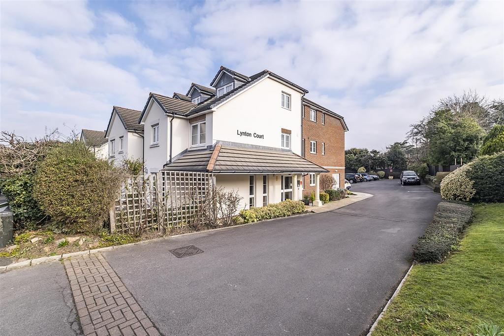 Park Hill Road, Epsom 1 bed retirement property £140,000
