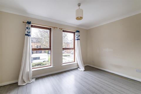 102 Farriers Road, Epsom, KT17 1LR