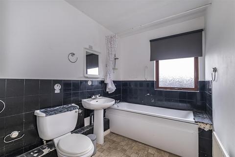 102 Farriers Road, Epsom, KT17 1LR
