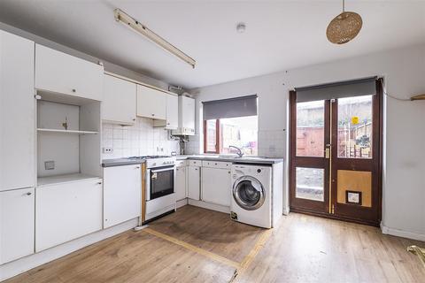 102 Farriers Road, Epsom, KT17 1LR