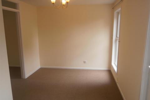 19 Bellropes Square, Northampton, NN3 5AQ