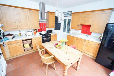 Namaste Buckleigh Road, Westward Ho, Bideford, EX39 3PU