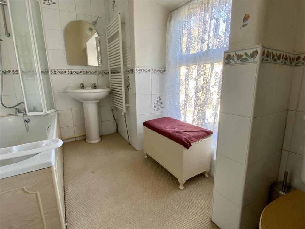 Bathrom.jpeg