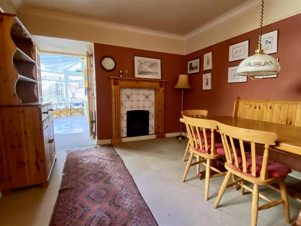 Breakfast Room.jpeg