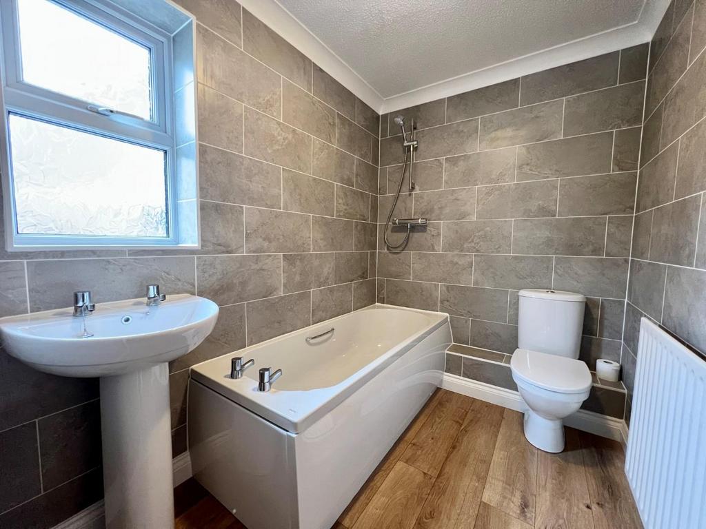 Castlerigg Drive, Ightenhill, Burnley 1 bed semidetached bungalow £