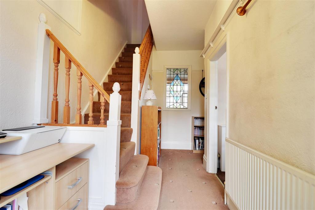 Swanland Road, Hessle 3 bed semidetached house £260,000