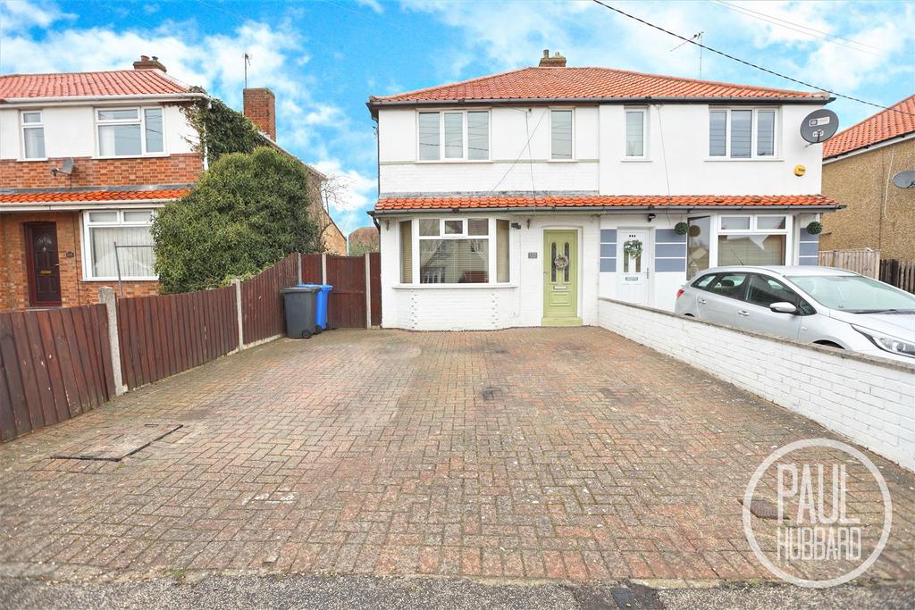 Long Road, Lowestoft 4 bed semidetached house £290,000