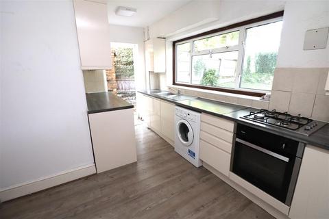 3 bedroom house to rent, Sequoia Park, Pinner