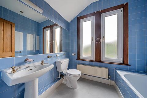 10 Lavender Road, Carshalton, SM5 3EF