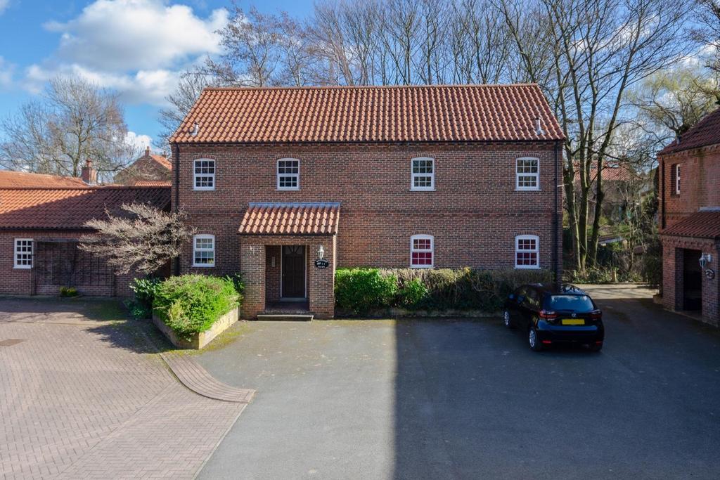 Riverside Mews, Horsefair, Boroughbridge 1 bed flat £125,000