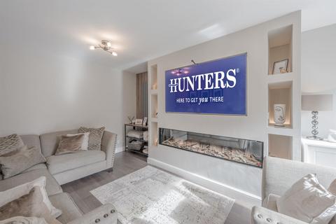 92 Bromley Lane, Kingswinford, DY6 8LR