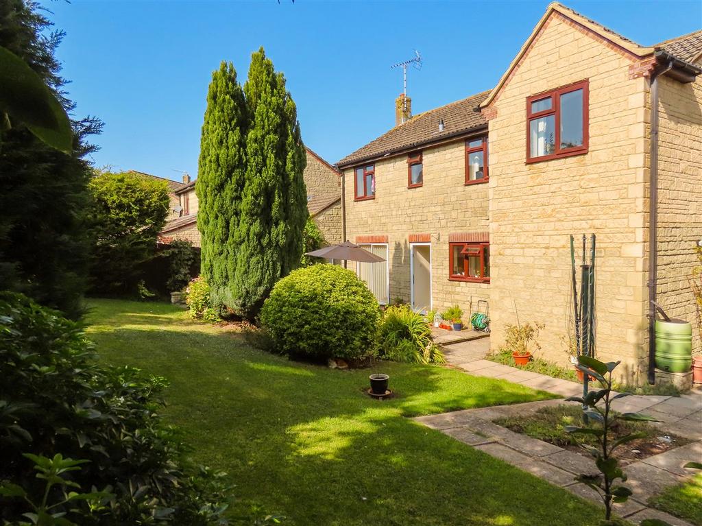 Wenhill Heights, Calne 4 bed detached house for sale £398,000