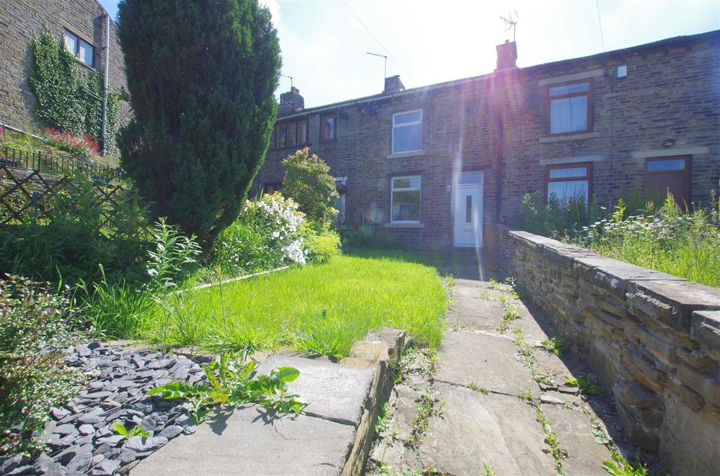 Clay Pit Lane, Sowood, HALIFAX 2 bed terraced house £625 pcm (£144 pw)
