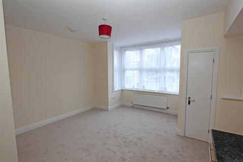 1 bedroom apartment to rent, Chatsworth Road, Croydon