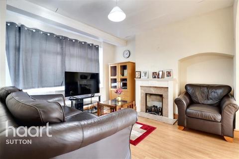 3 bedroom flat to rent, Dibdin Road, Sutton