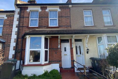 2 bedroom terraced house to rent, Stuart Road, Gravesend, Kent, DA11 0BY