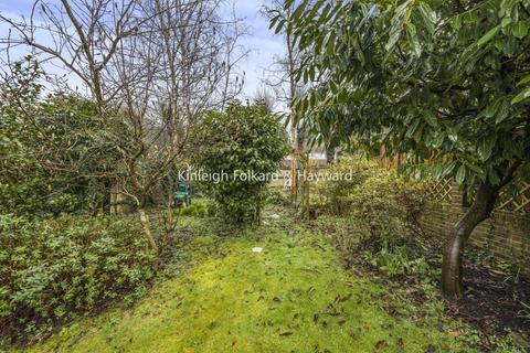 12 Sandpits Road, Croydon, CR0 5HG