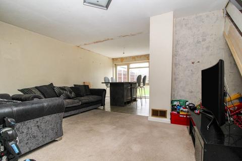 1 Tiptree Close, Hornchurch, RM11 3BD