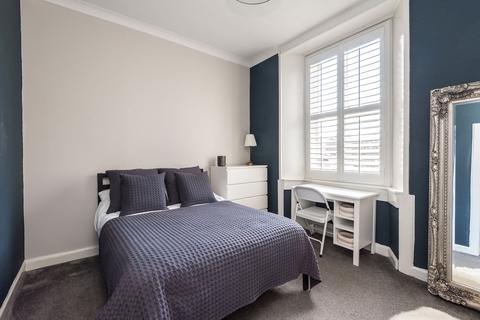 32/2 Canonmills, Edinburgh, EH3 5LH