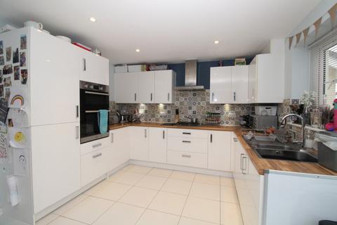 1 Barrel Close, Ottery St Mary, EX11 1GD