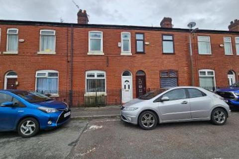 3 bedroom terraced house to rent, Norfolk Street, Salford M6