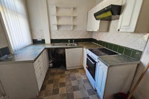 3 bedroom terraced house to rent, Norfolk Street, Salford M6