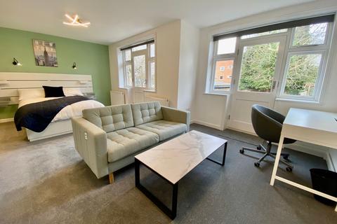 1 bedroom in a house share to rent - Room 2, 67 Russell Street