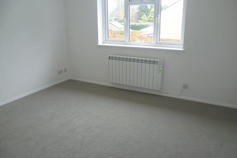 2 bedroom flat to rent, Churchfield Drive, Castle Cary