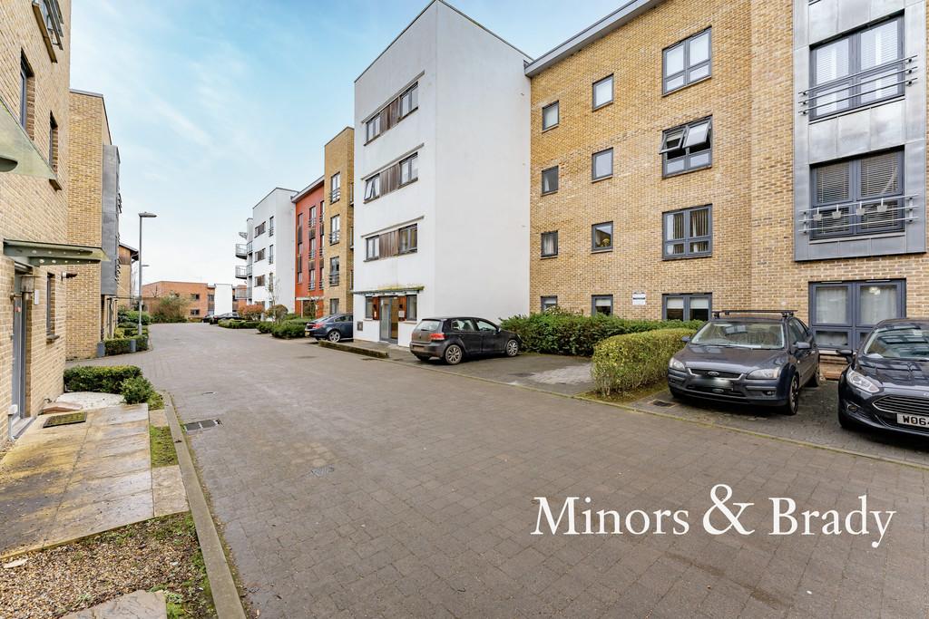 Bertram Way, Norwich 2 bed apartment £1,200 pcm (£277 pw)