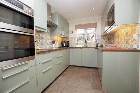5 bedroom detached house for sale, Magister Drive, Lee-On-The-Solent, PO13