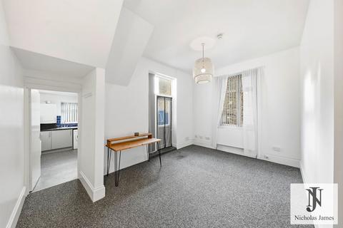1 bedroom apartment to rent, Ferme Park Road, Crouch End, London N8