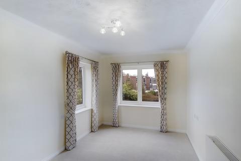 1 bedroom retirement property for sale - Garland Road, East Grinstead, RH19