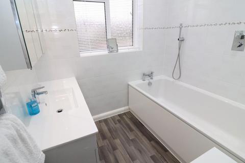65 Restons Crescent, London, SE9 2JD