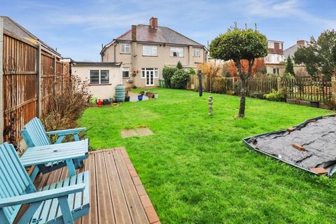 65 Restons Crescent, London, SE9 2JD