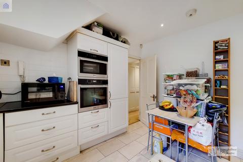 3 bedroom terraced house for sale, London, SW1V