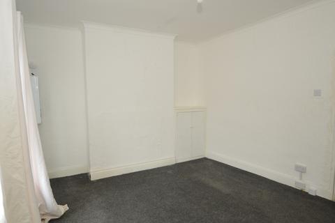 2 bedroom terraced house to rent, Heslop Street, Bishop Auckland, DL14