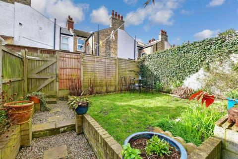 4 bedroom terraced house for sale, Approach Road, Broadstairs, Kent