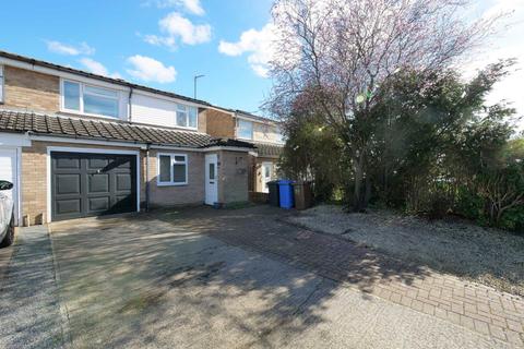 40 Holcombe Crescent, Ipswich, IP2 9QL