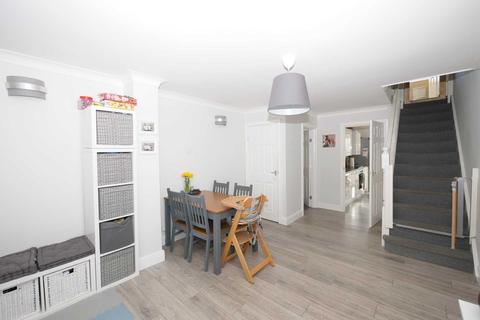 40 Holcombe Crescent, Ipswich, IP2 9QL