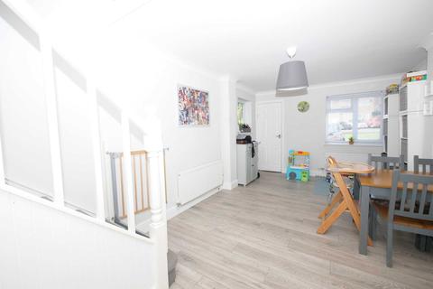 40 Holcombe Crescent, Ipswich, IP2 9QL