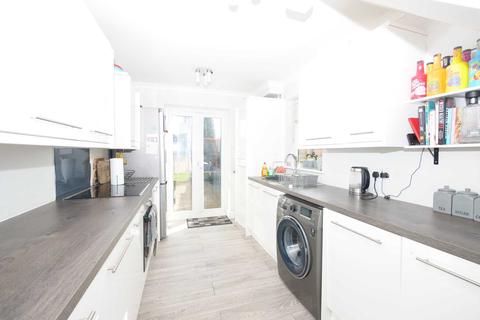 40 Holcombe Crescent, Ipswich, IP2 9QL